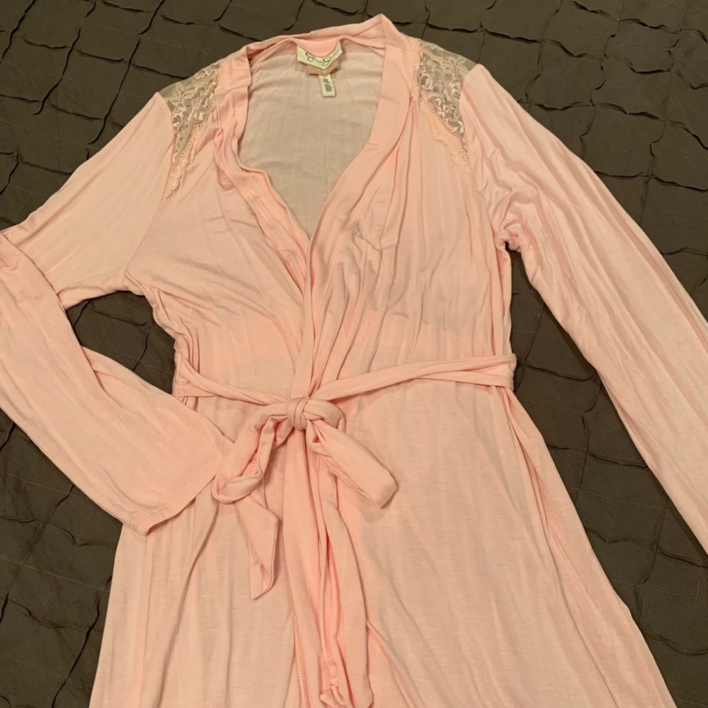 New without tags!  Jessica Simpson maternity robe